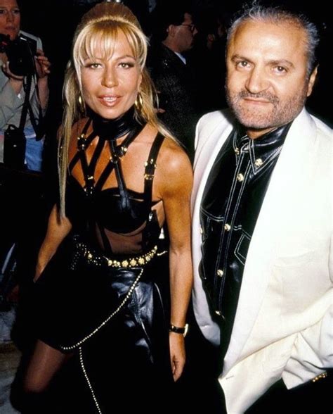 donna versace 1997|Versace family.